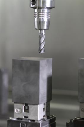 tool and die room at hti palstics